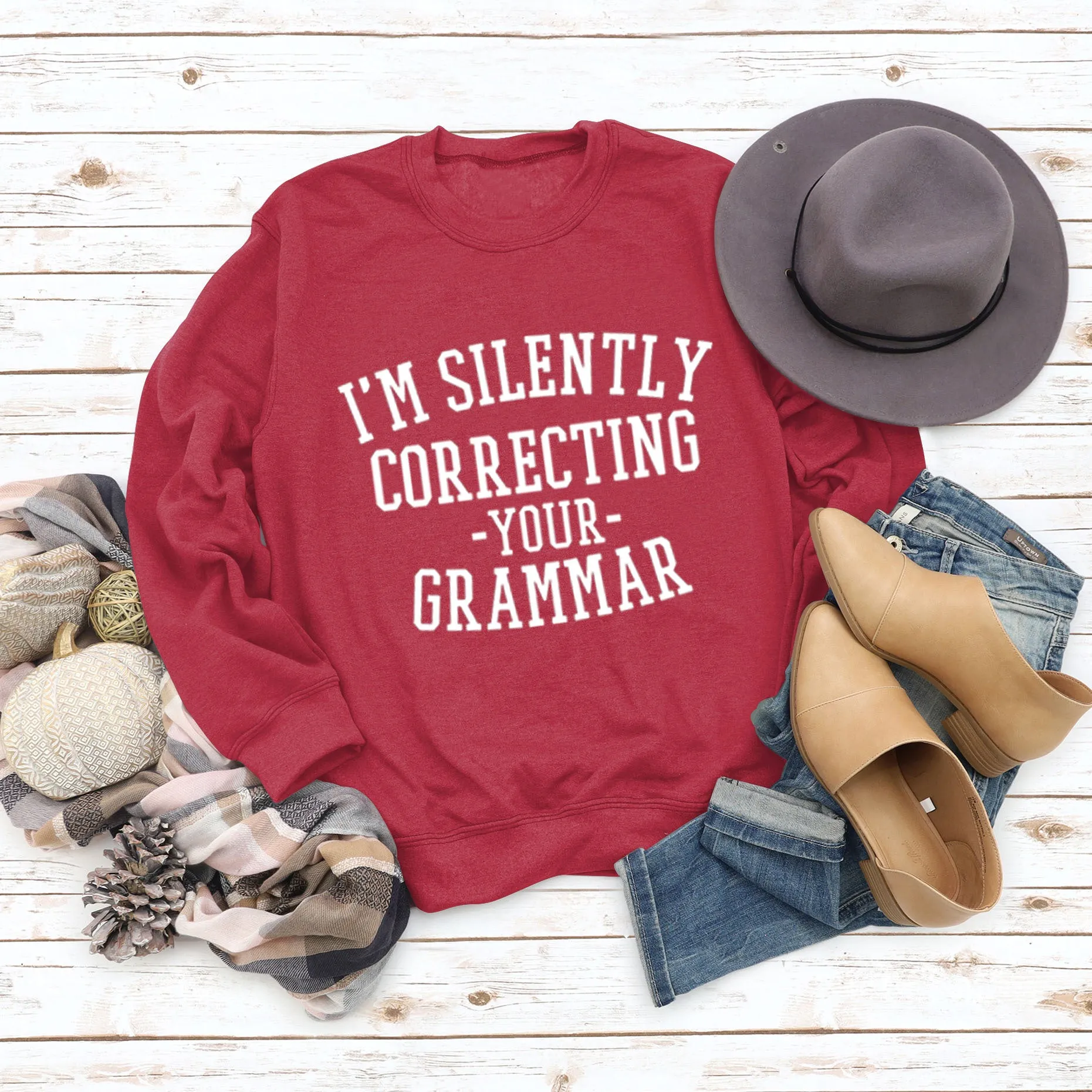 I'M SILENTLY CORRECTING YOUR LETTER LONG-SLEEVED SWEATSHIRT WOMAN