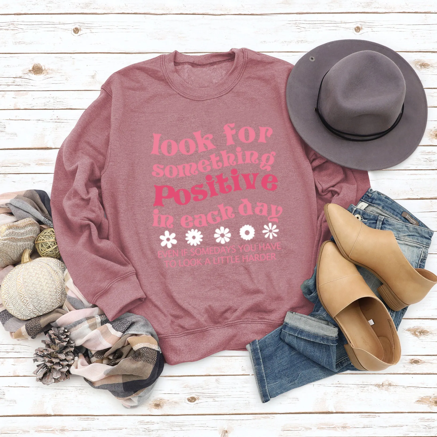 Look for Something Positive Letters Crewneck Loose Sweatshirt Woman