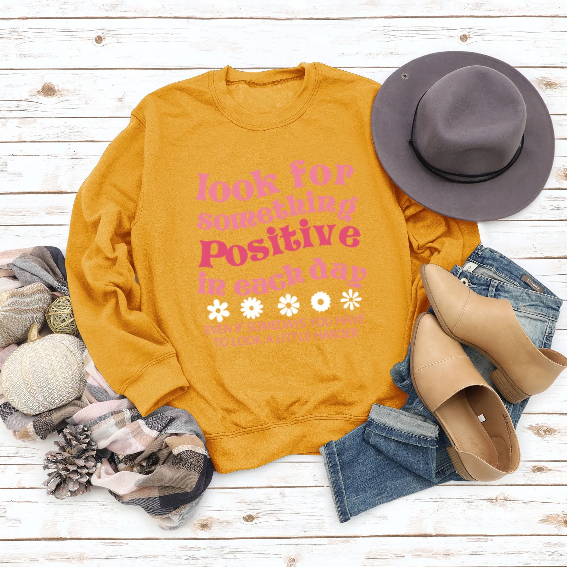 Look for Something Positive Letters Crewneck Loose Sweatshirt Woman