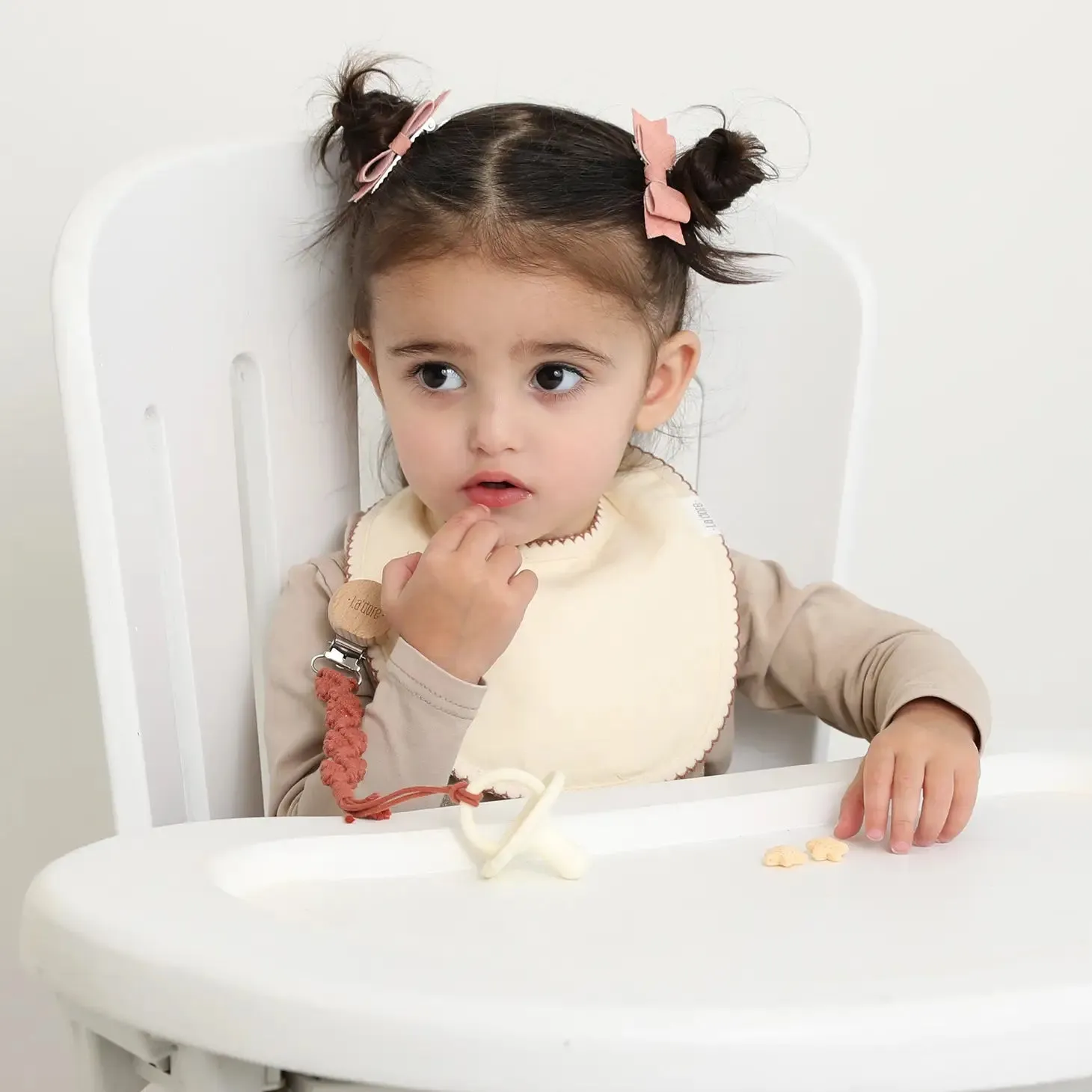 Neutral Muslin Bib